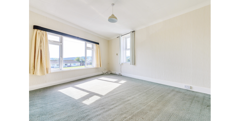 Within walking distance to Penzance Promenade!