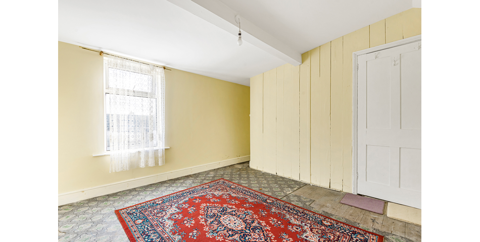 Terraced Home in Popular Penzance Location! 
