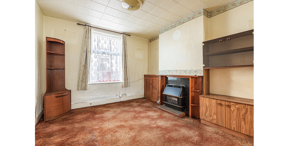 Terraced Home in Popular Penzance Location! 