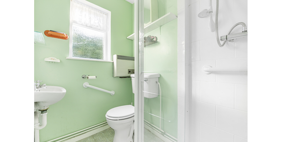 Terraced Home in Popular Penzance Location! 