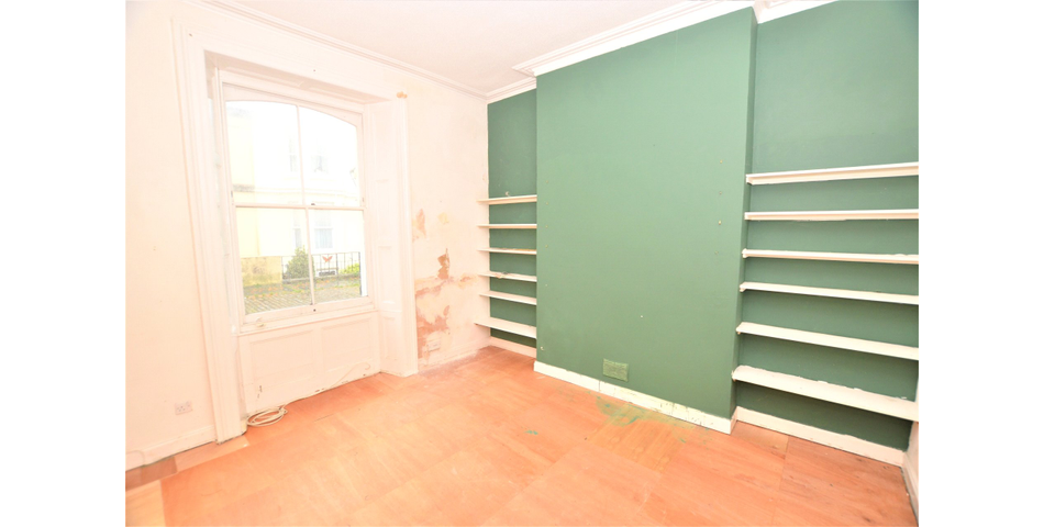 FOR SALE VIA BRADLEYS ONLINE AUCTION 12PM 15TH FEBRUARY 2022. VIRTUAL TOUR AVAILABLE.