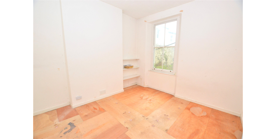 FOR SALE VIA BRADLEYS ONLINE AUCTION 12PM 15TH FEBRUARY 2022. VIRTUAL TOUR AVAILABLE.