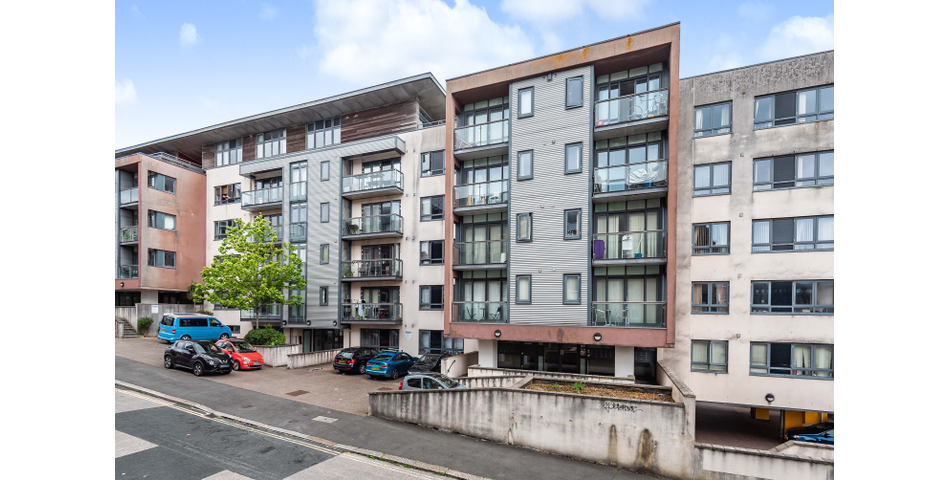 Studio Apartment - Excellent Investment Opportunity 