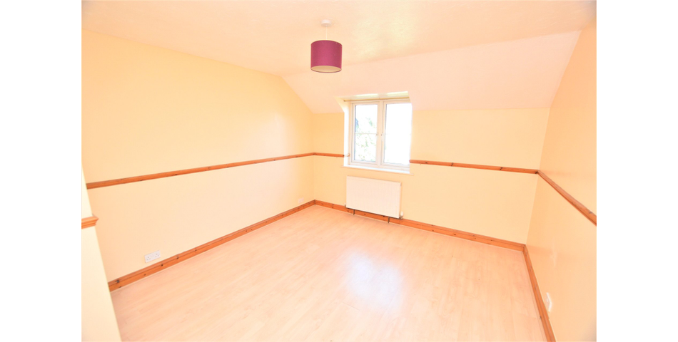 FOR SALE VIA BRADLEYS ONLINE AUCTION 12PM 14TH OCTOBER. VIRTUAL TOUR AVAILABLE!