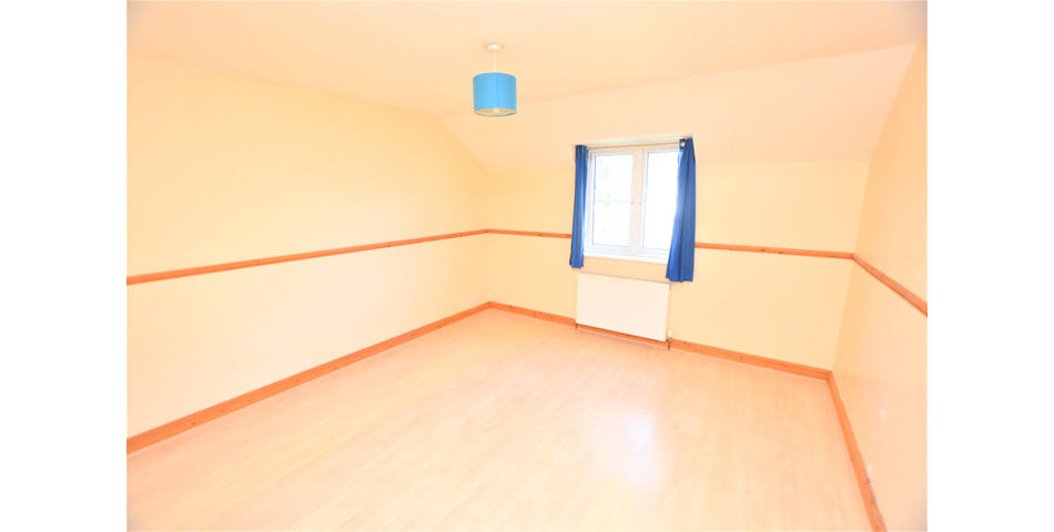 FOR SALE VIA BRADLEYS ONLINE AUCTION 12PM 14TH OCTOBER. VIRTUAL TOUR AVAILABLE!