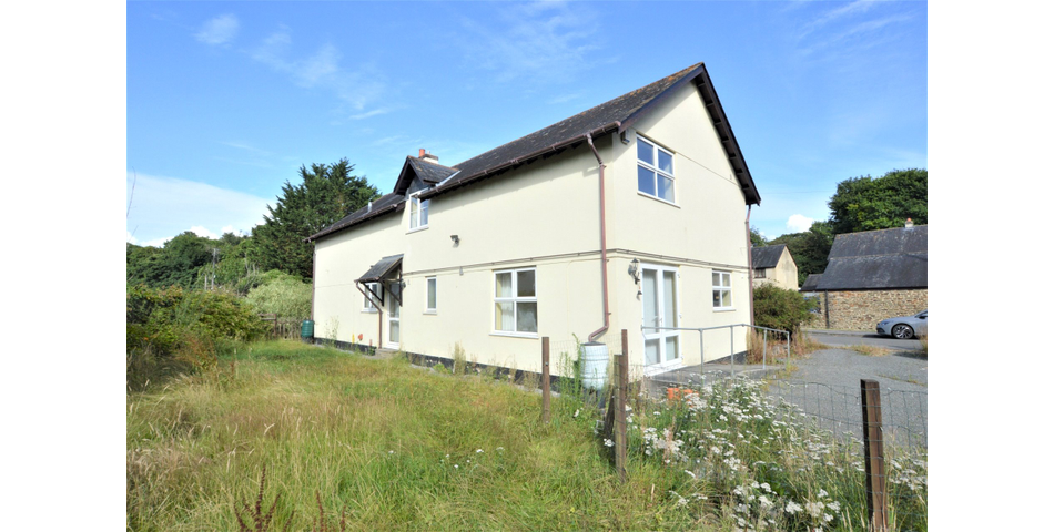 FOR SALE VIA BRADLEYS ONLINE AUCTION 12PM 14TH OCTOBER. VIRTUAL TOUR AVAILABLE!