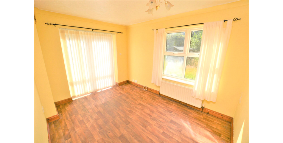 FOR SALE VIA BRADLEYS ONLINE AUCTION 12PM 14TH OCTOBER. VIRTUAL TOUR AVAILABLE!