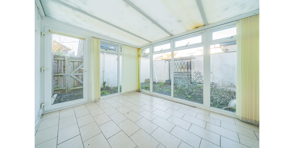 A Flexible Family Home Currently Set As 5 Units