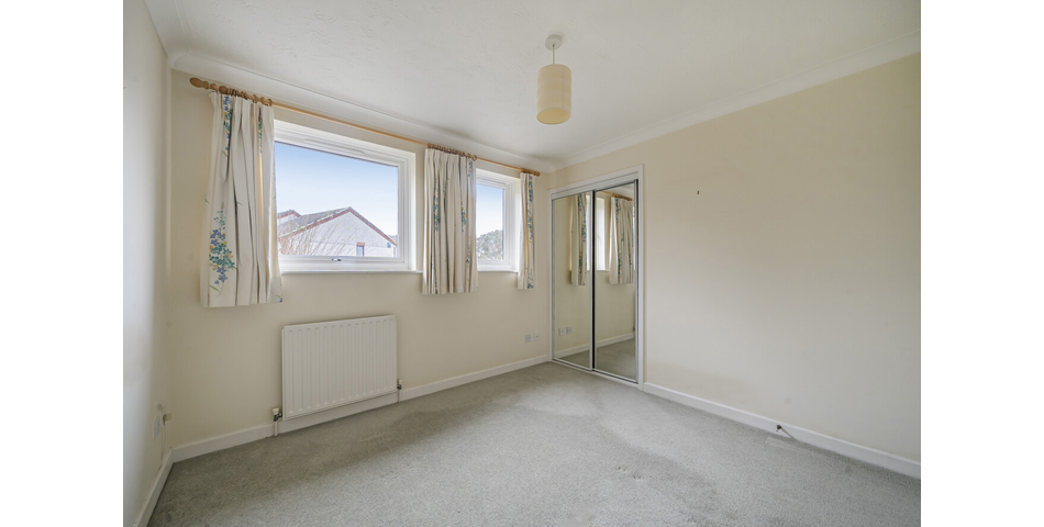 2 bedroom semi-detached home with garden and parking in Bovey Tracey