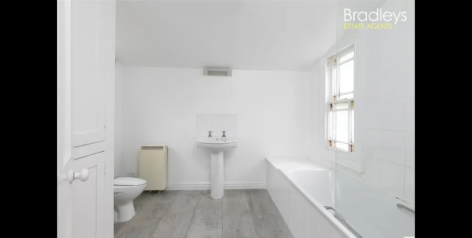 A Rare Coastal Gem in the Heart of Lamorna Covel