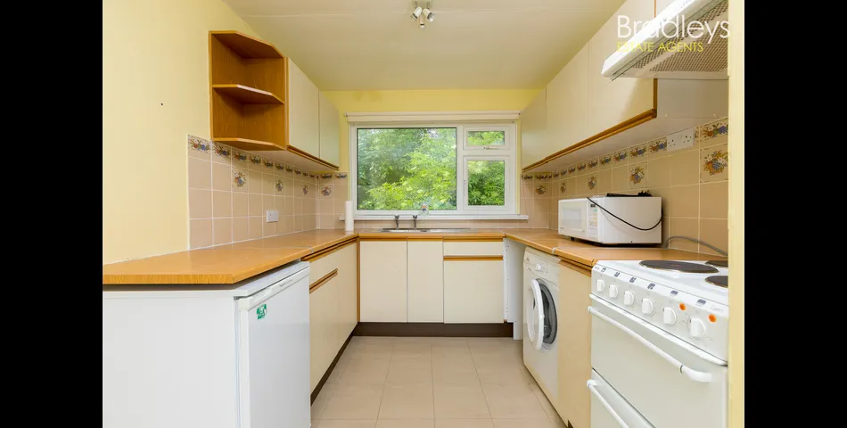 2 Bedroom Semi Detached. 