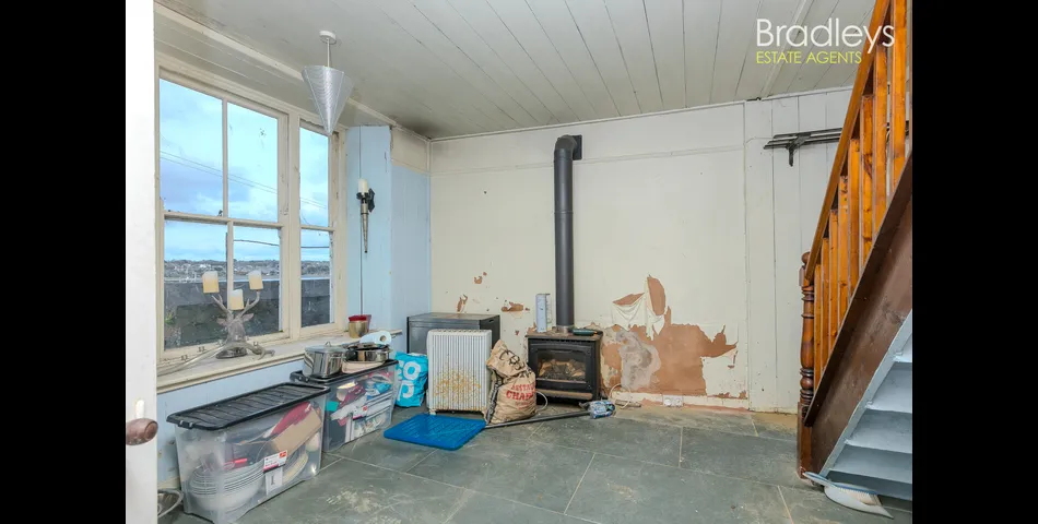 2 Harbour View, Green Rocks, Newlyn, TR18 5JZ