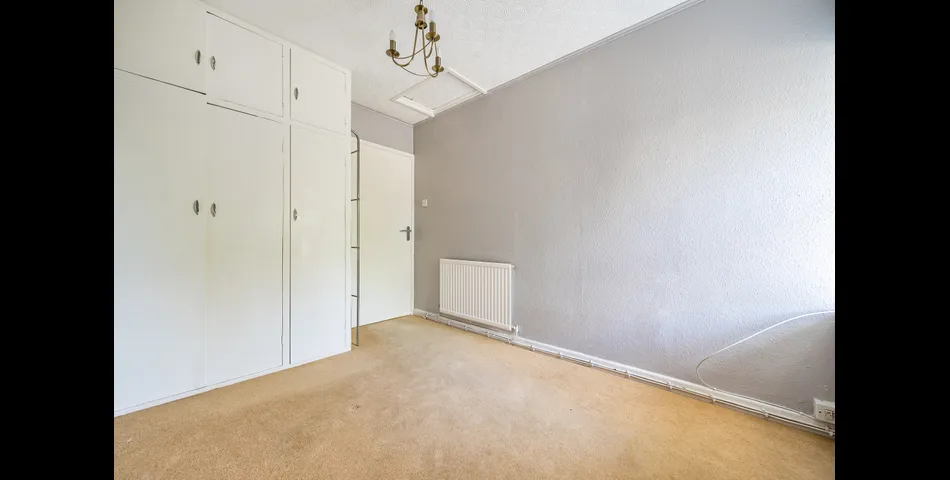 Two-Bedroom Apartment Above Commercial Unit in Mullion
