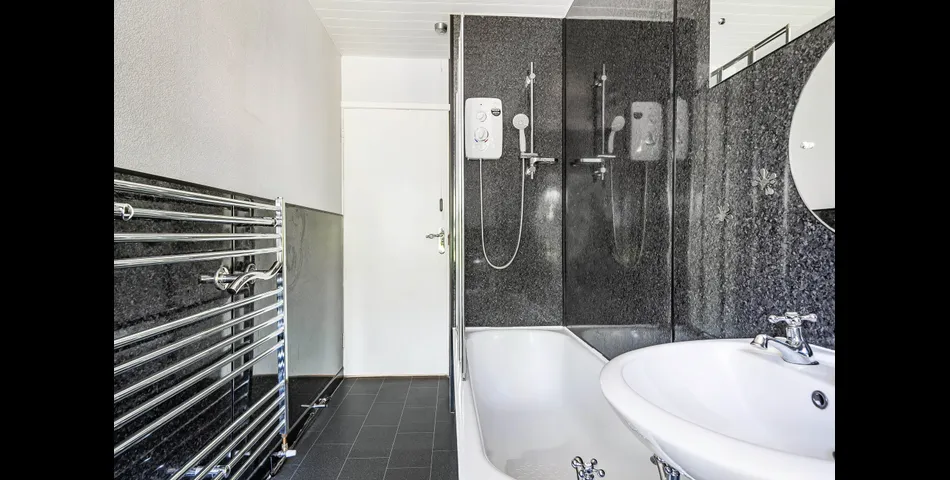Two-Bedroom Apartment Above Commercial Unit in Mullion