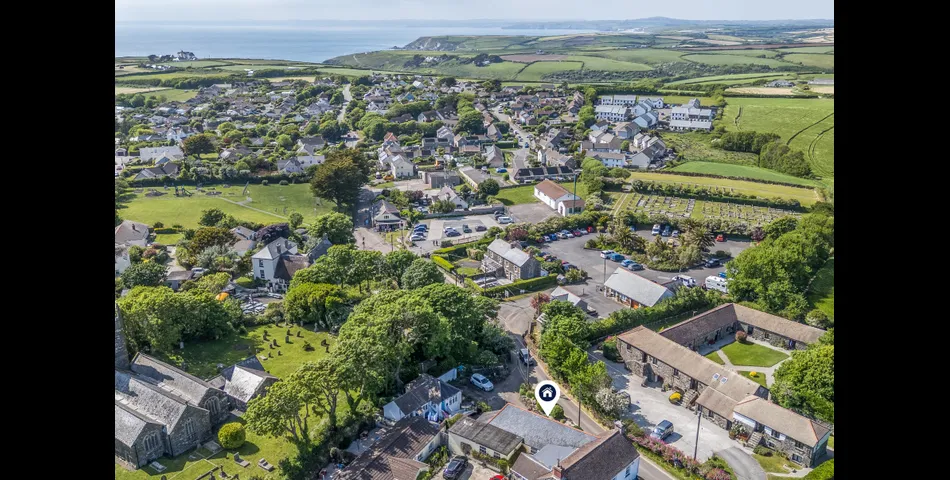 Two-Bedroom Apartment Above Commercial Unit in Mullion