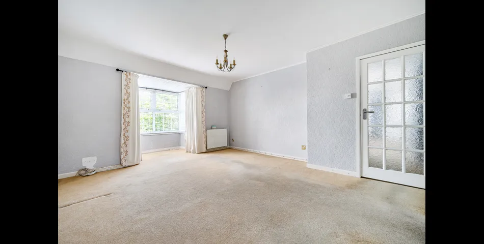 Two-Bedroom Apartment Above Commercial Unit in Mullion