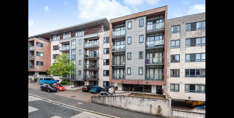 Studio Apartment - Excellent Investment Opportunity 