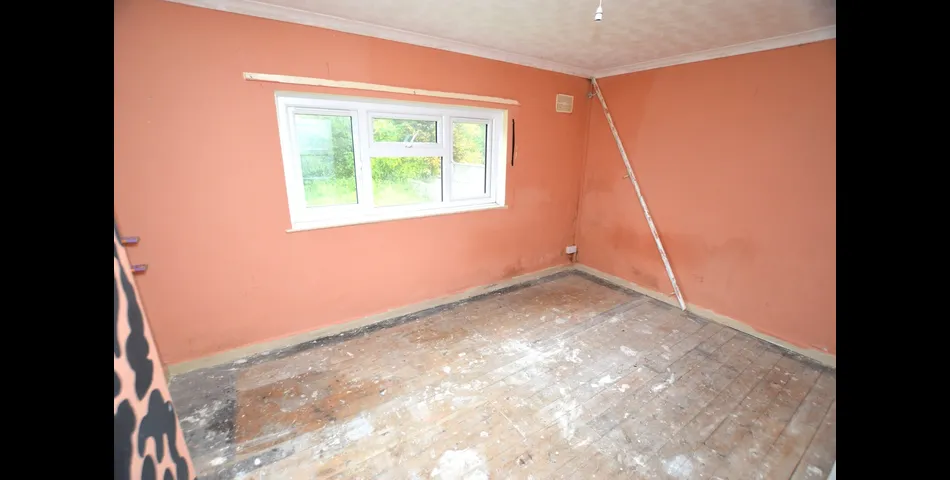 FOR SALE VIA BRADLEYS ONLINE AUCTION 3RD FEBRUARY 10AM 2025.