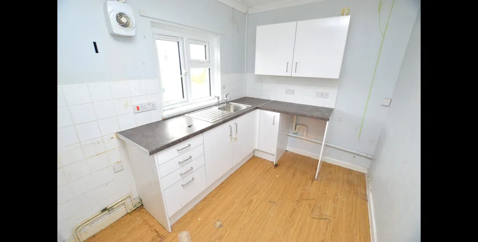 FOR SALE VIA BRADLEYS ONLINE AUCTION 3RD FEBRUARY 10AM 2025.