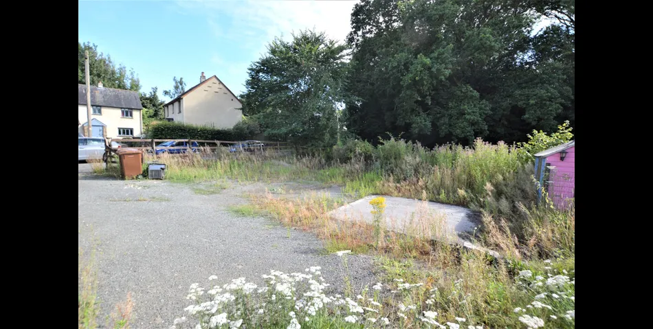 FOR SALE VIA BRADLEYS ONLINE AUCTION 12PM 14TH OCTOBER. VIRTUAL TOUR AVAILABLE!