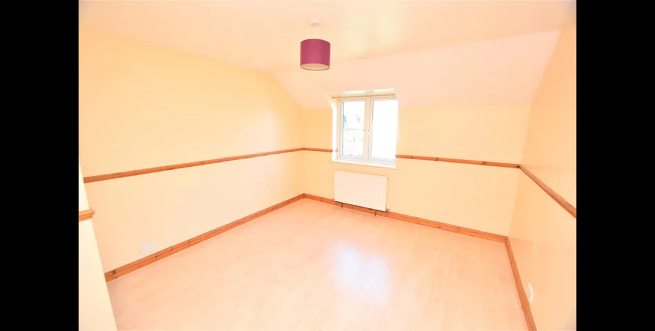 FOR SALE VIA BRADLEYS ONLINE AUCTION 12PM 14TH OCTOBER. VIRTUAL TOUR AVAILABLE!