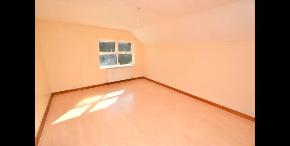 FOR SALE VIA BRADLEYS ONLINE AUCTION 12PM 14TH OCTOBER. VIRTUAL TOUR AVAILABLE!