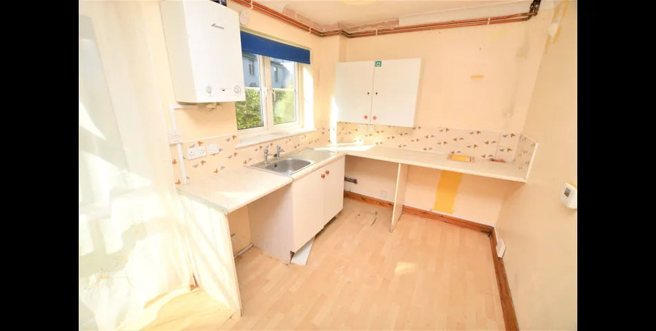 FOR SALE VIA BRADLEYS ONLINE AUCTION 12PM 14TH OCTOBER. VIRTUAL TOUR AVAILABLE!