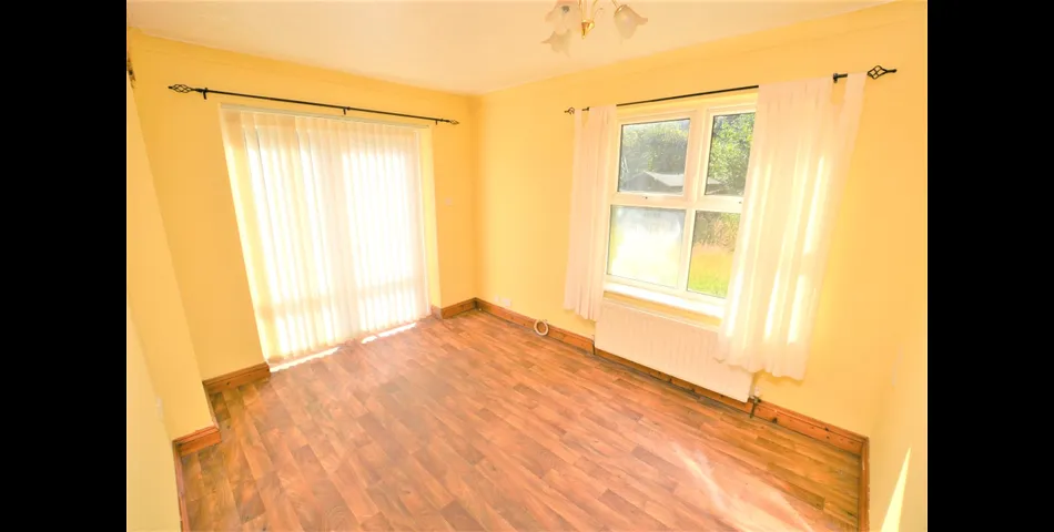 FOR SALE VIA BRADLEYS ONLINE AUCTION 12PM 14TH OCTOBER. VIRTUAL TOUR AVAILABLE!
