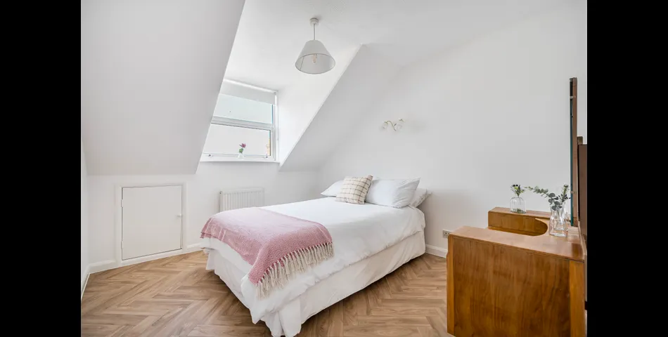 50 Meneage Street Helston. 3 Storey Period Property In Town Centre 