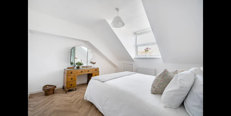 50 Meneage Street Helston. 3 Storey Period Property In Town Centre 