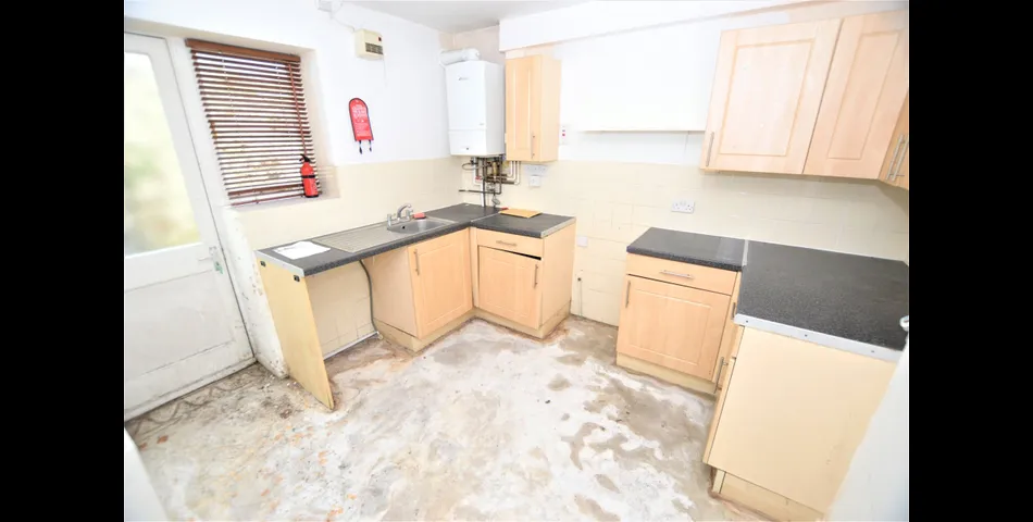 FOR SALE VIA BRADLEYS ONLINE AUCTION 12PM 15TH FEBRUARY 2022. VIRTUAL TOUR AVAILABLE.