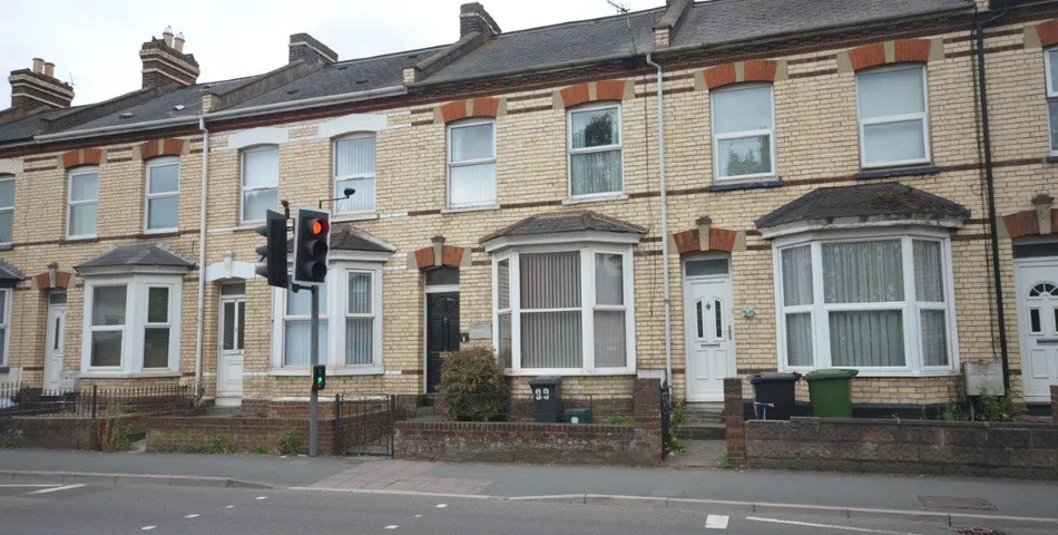 99 Alphington Road, Exeter, Devon, EX2 8JD