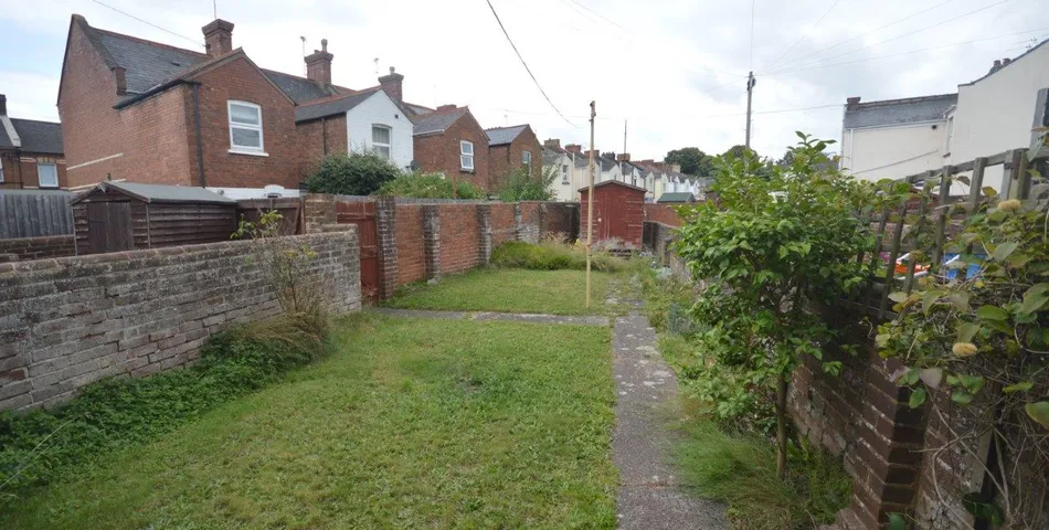 99 Alphington Road, Exeter, Devon, EX2 8JD