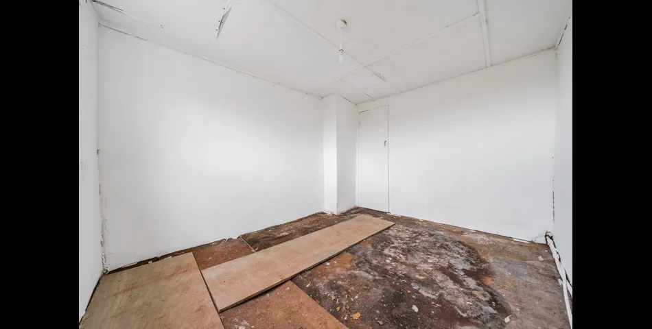 RENOVATION PROJECT SET WITHIN A DESIRABLE VILLAGE SETTING!