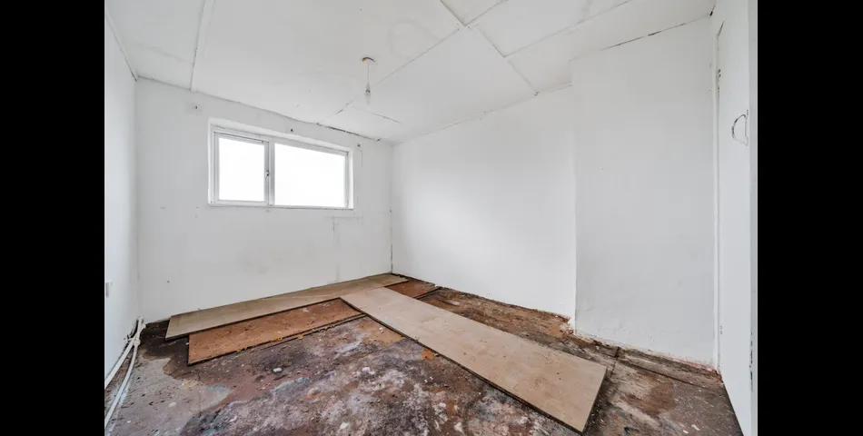 RENOVATION PROJECT SET WITHIN A DESIRABLE VILLAGE SETTING!