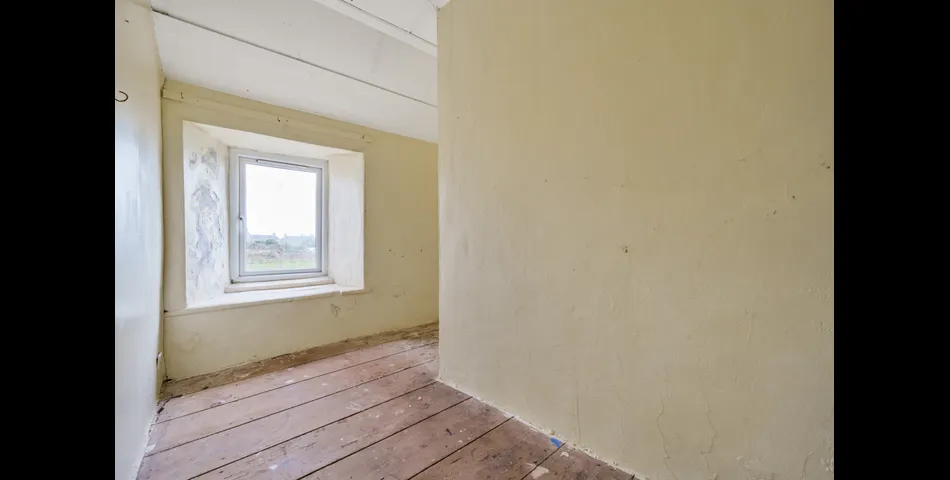 RENOVATION PROJECT SET WITHIN A DESIRABLE VILLAGE SETTING!