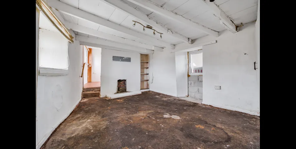 RENOVATION PROJECT SET WITHIN A DESIRABLE VILLAGE SETTING!