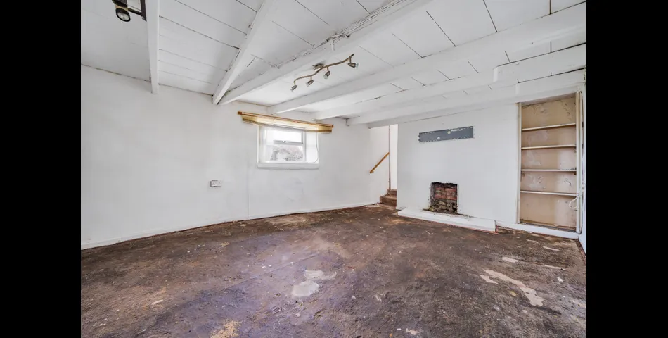 RENOVATION PROJECT SET WITHIN A DESIRABLE VILLAGE SETTING!
