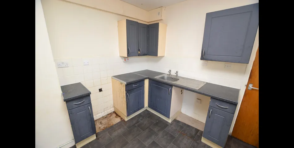 FOR SALE VIA BRADLEYS ONLINE AUCTION 10AM 25TH MARCH 2025.