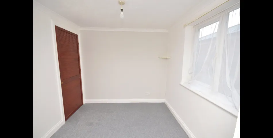 Flat 1 37 Queens Road