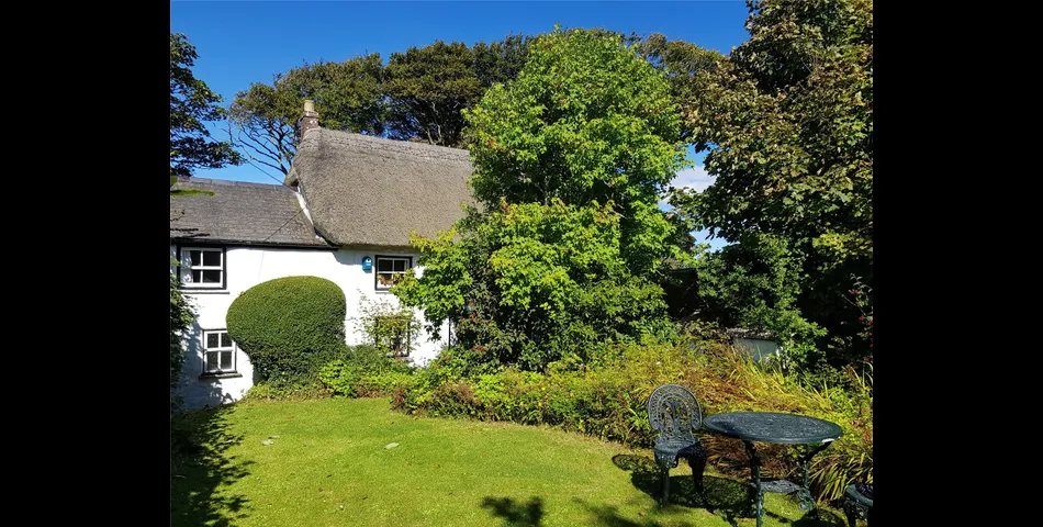 • 3 Bedrooms   •    • Grade II Listed   • Freehold   • Beautiful Location  •