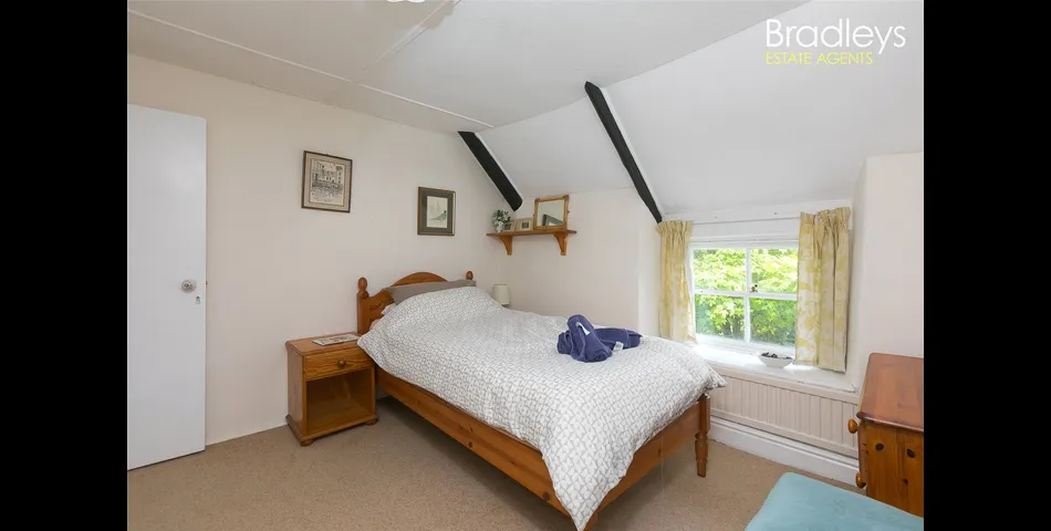 • 3 Bedrooms   •    • Grade II Listed   • Freehold   • Beautiful Location  •
