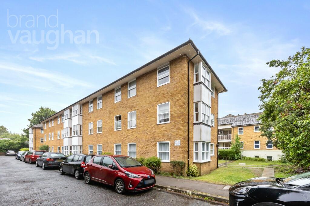 2 bed Ground Flat