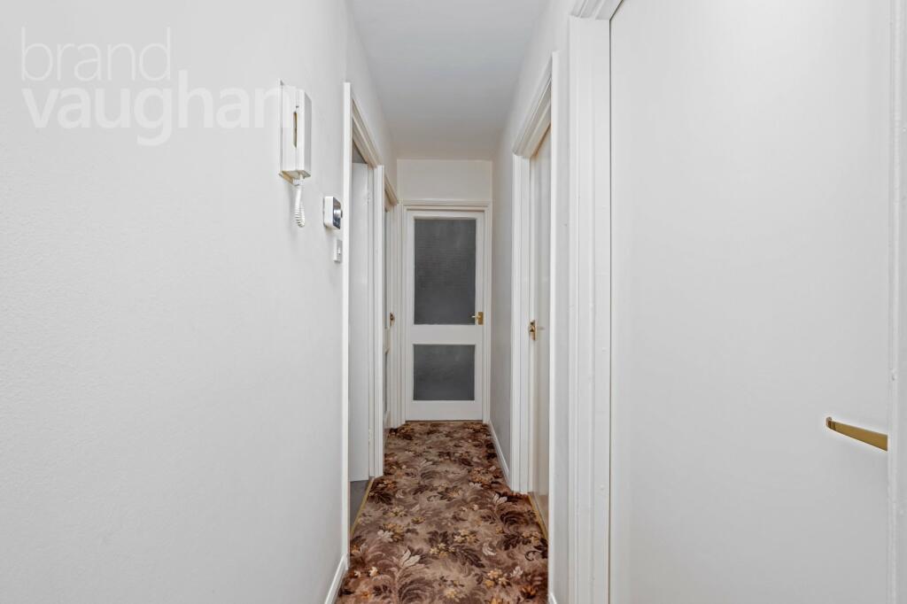2 bed Ground Flat
