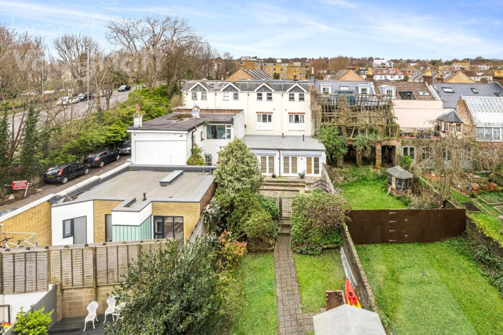 2 bed Apartment