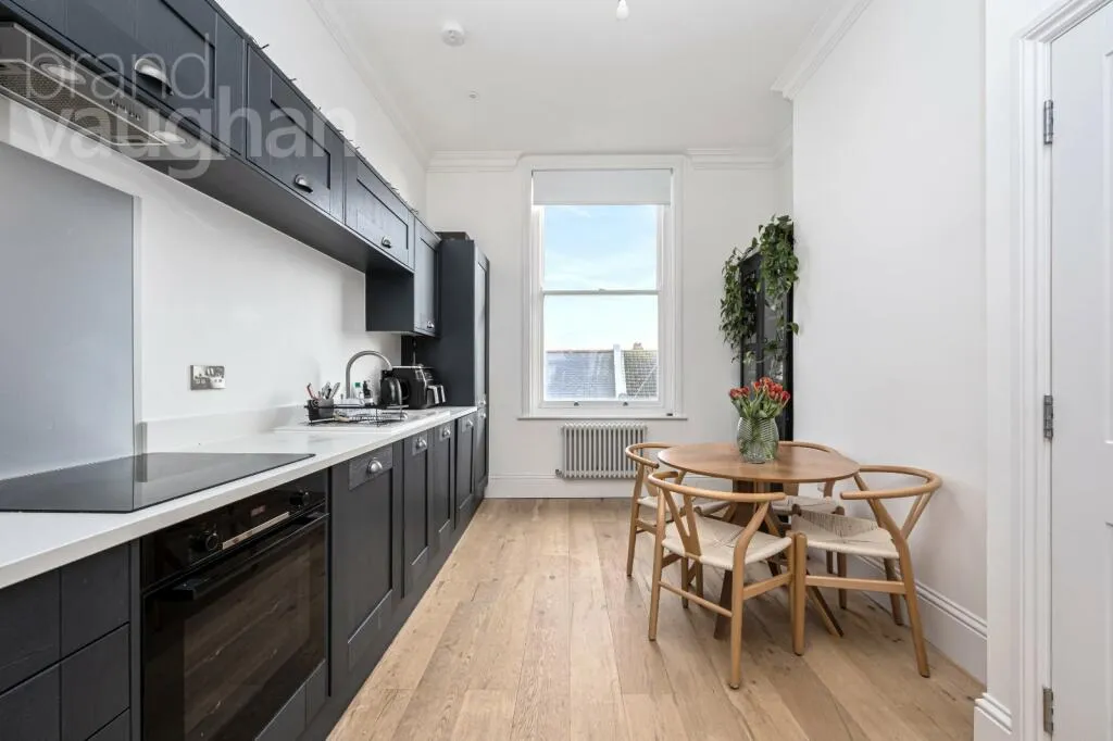 2 bed Apartment