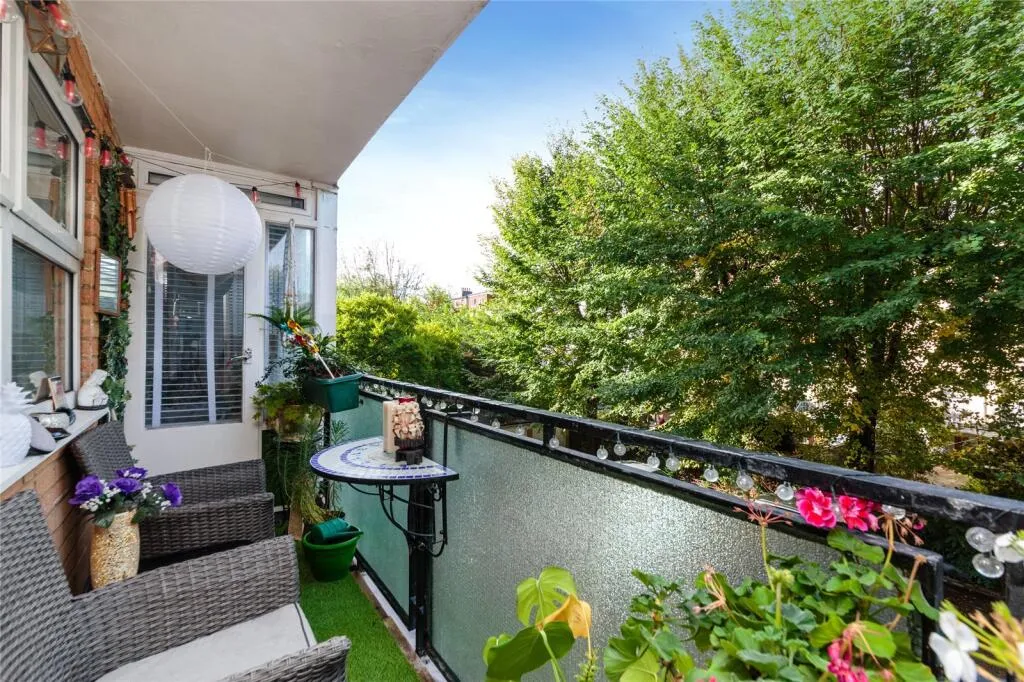 2 bed Apartment