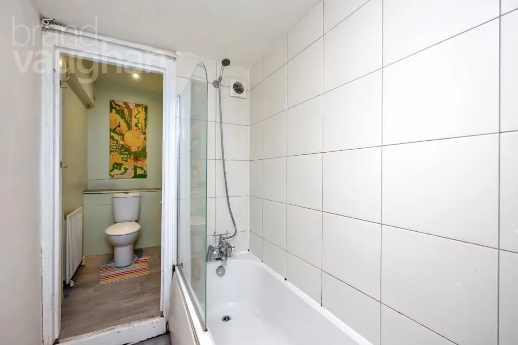 3 bed End of Terrace