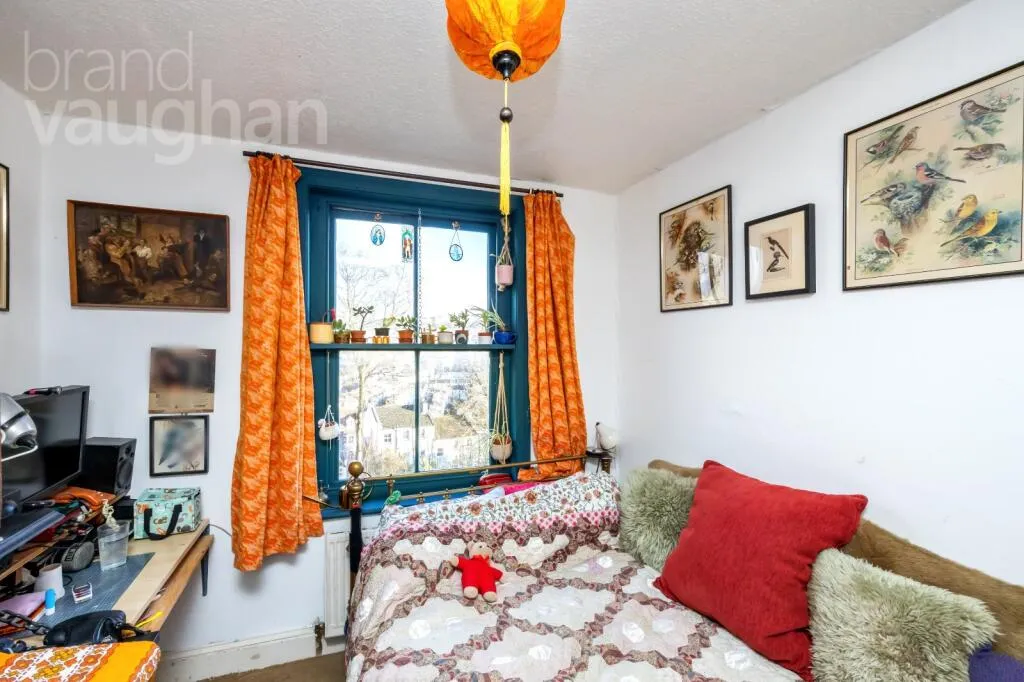 3 bed End of Terrace