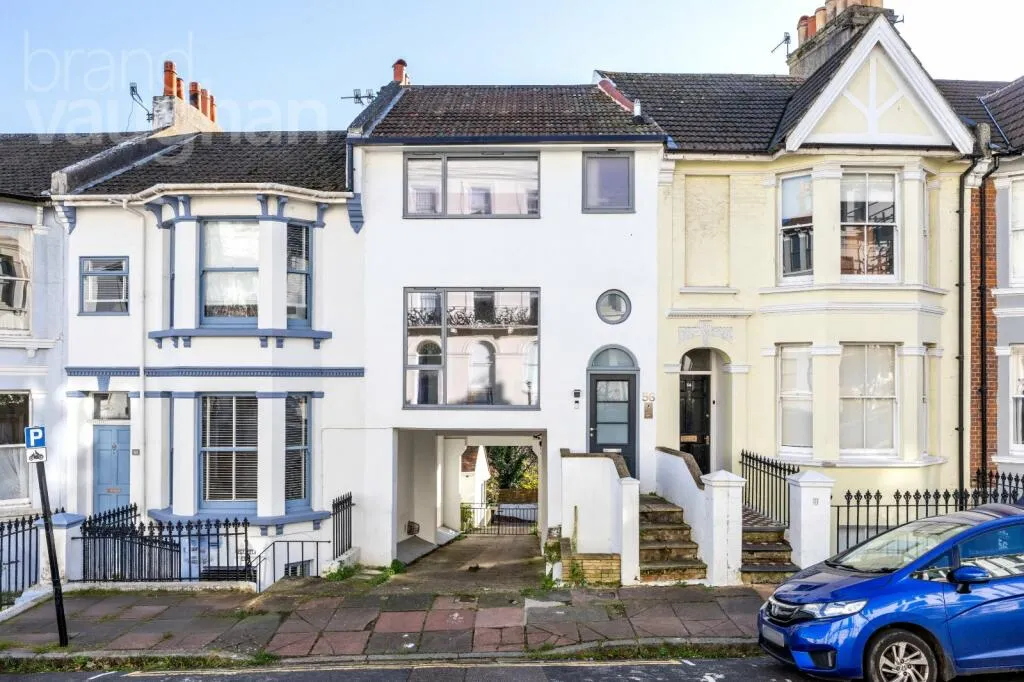2 bed Terraced